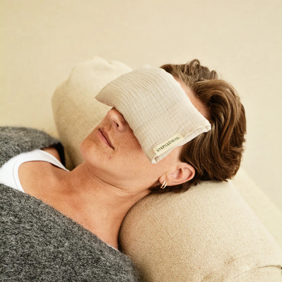 eyepillow -  oogkussen met lijnzaad en amethist