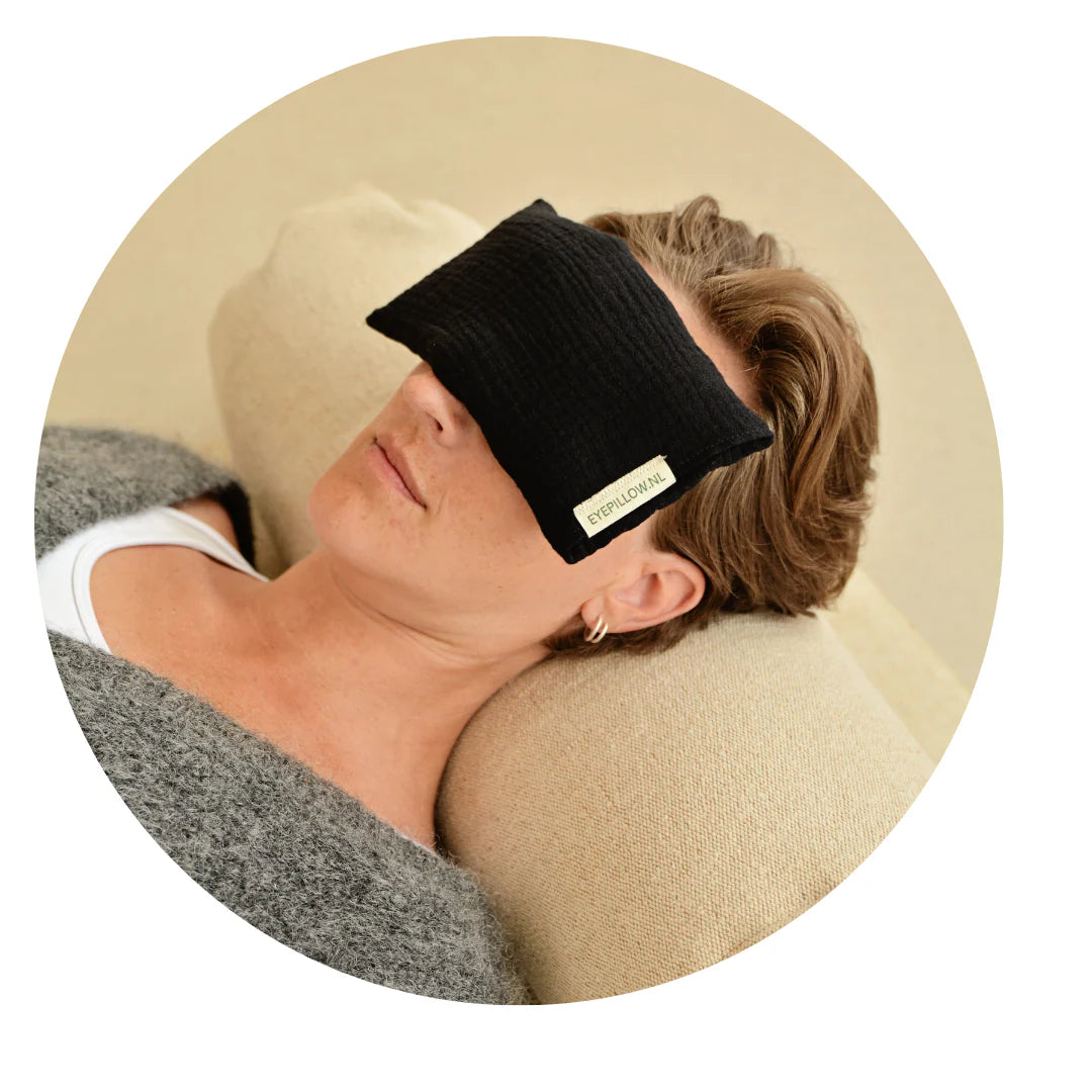 eyepillow - oogkussen met lijnzaad, roos en rozenkwarts